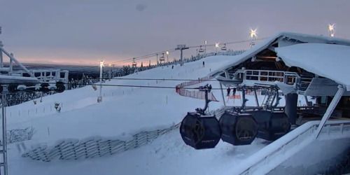Remontées mécaniques dans la station de Levi. Panorama. Webcam - Kittilä