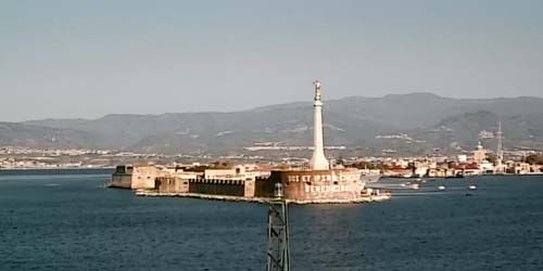 Caméra PTZ dans le port maritime Webcam