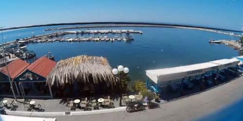 Promenade avec marinas à Lesbos Webcam - Plomarion