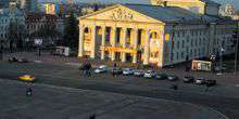 Drama Theater auf dem Roten Platz Webcam - Tschernigow