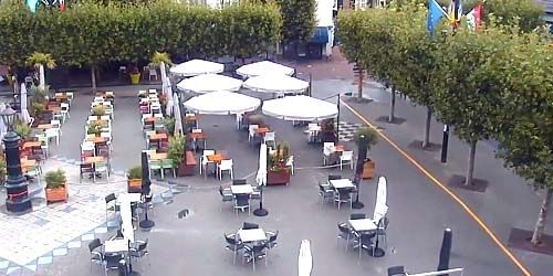 Piazza centrale, telecamera PTZ Webcam